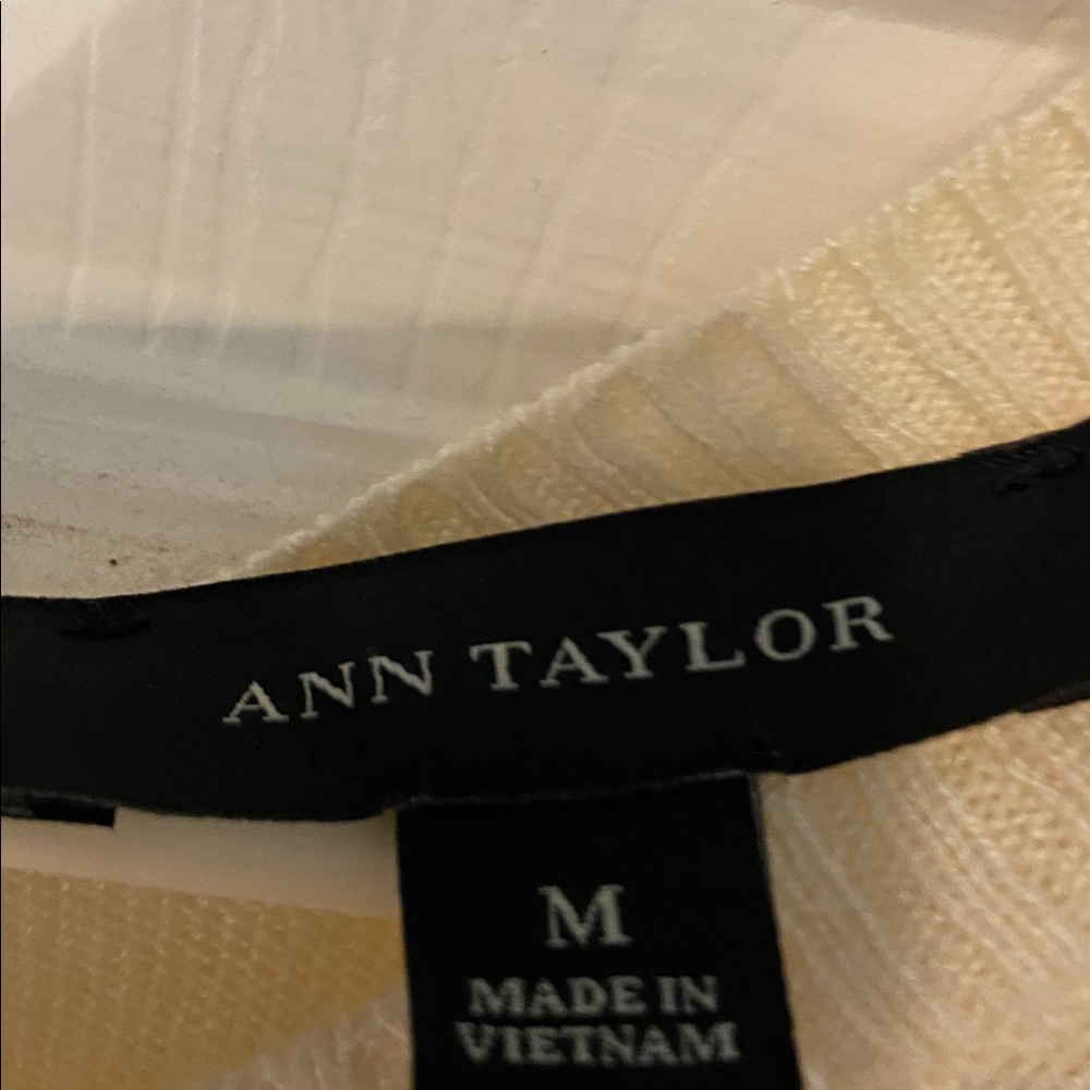 Ann Taylor Cream Knit Sweater - Picture 2 of 7